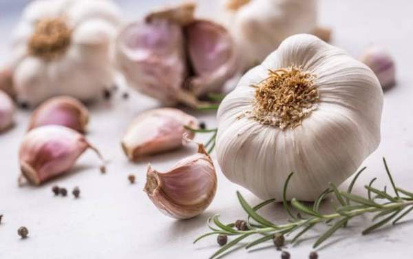 Điềm báo may mắn hay xui rủi khi ngủ mơ thấy củ tỏi?