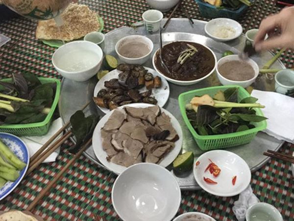 Giải mã điềm báo đen đỏ khi mơ thấy ăn thịt chó
