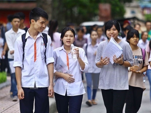 Nằm mơ thấy đi học lại, đi học cùng bạn cũ là điềm gì?